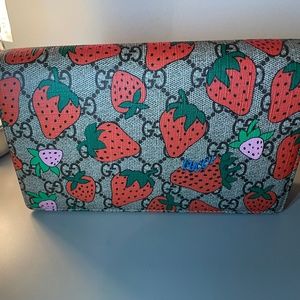 Gucci strawberry bag